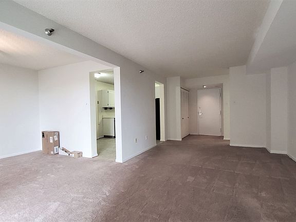 5th image of 7401 Westlake Ter APT 712