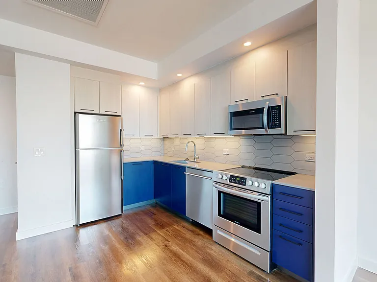 Broadridge — Photo 90