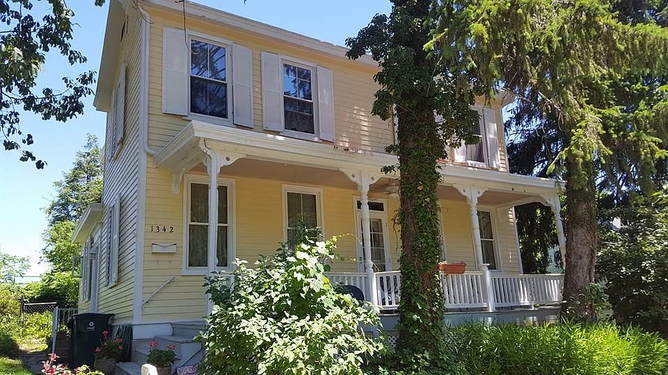1st image of 1342 Aster Pl