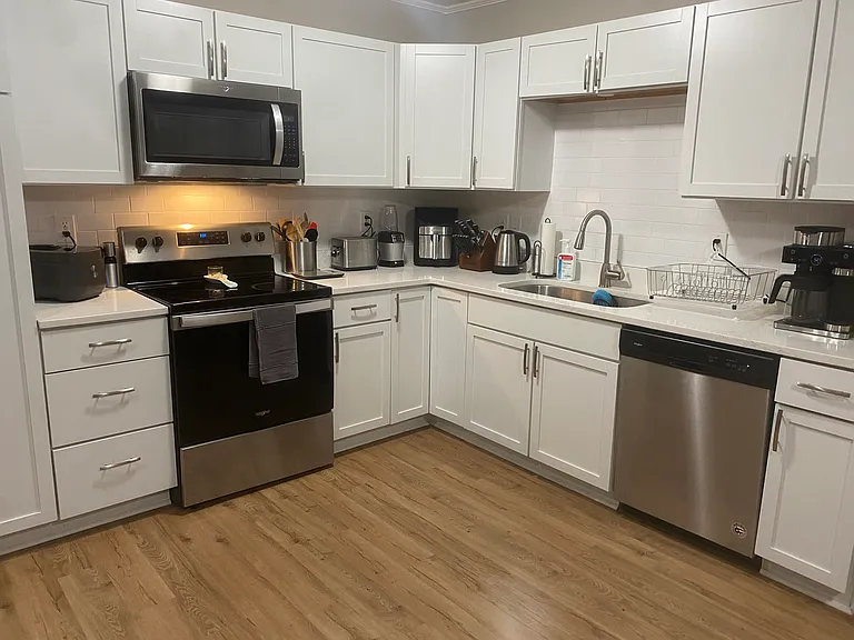 8734 Auburn Dr — Photo 3