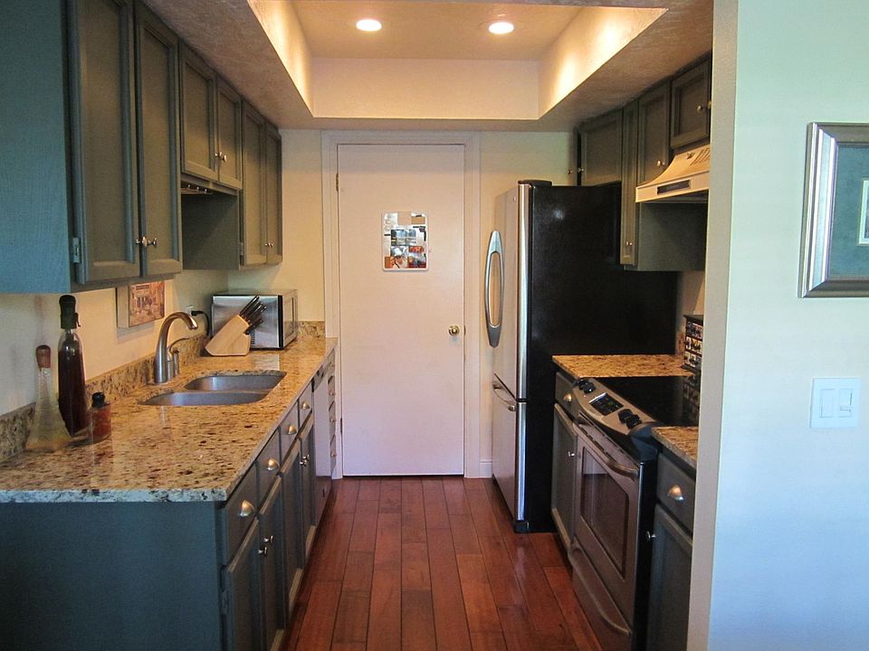 1st image of 1493 E Vineyard Ct