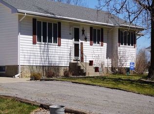 1506 95th St, Columbus, NE 68601