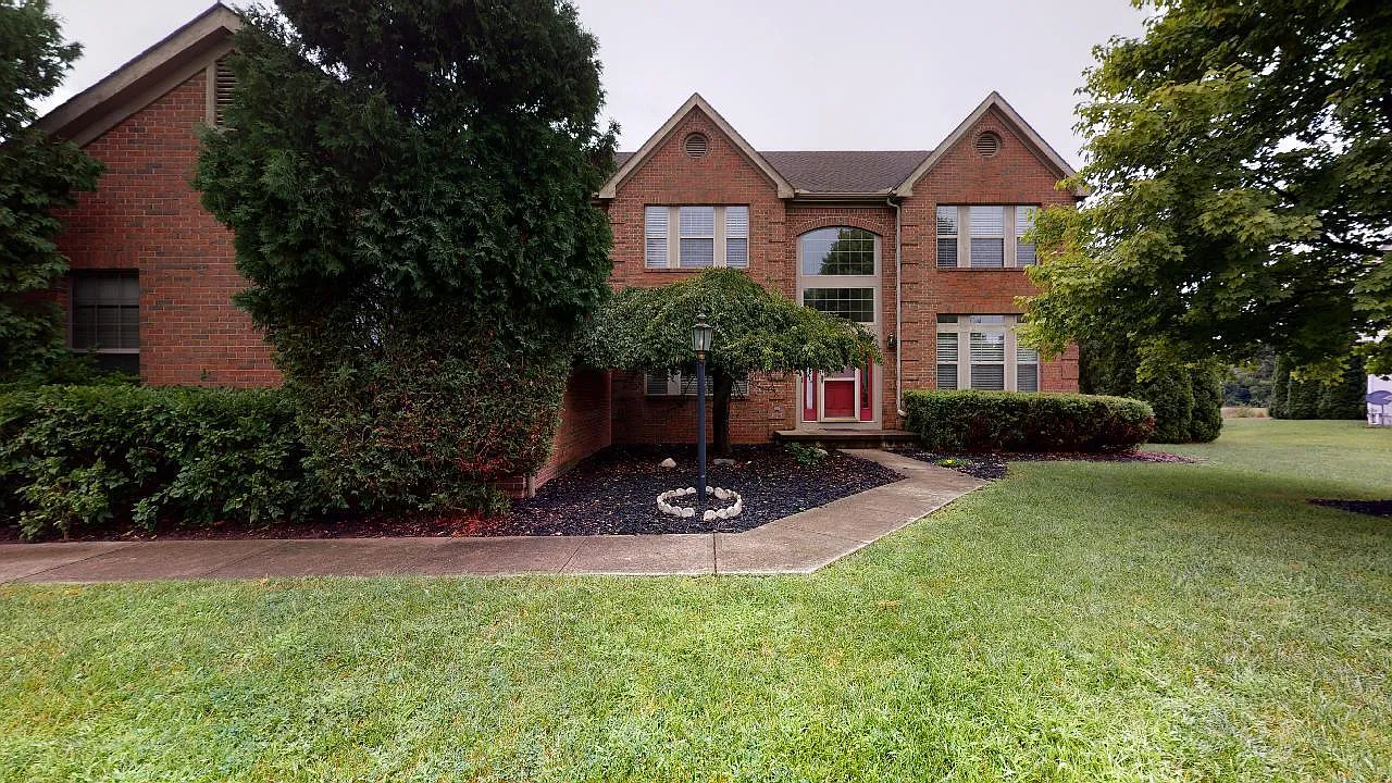 4 bed, 2.5 bath, 3162 sqft, $3,700 — Photo 1