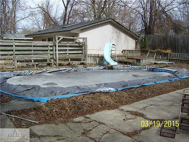2nd image of 2034 Riverside Ct