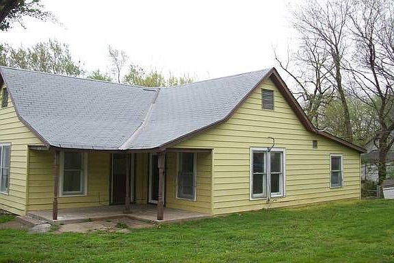 2nd image of 819 White Ave