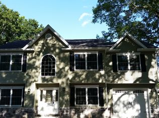 26 Mayetta Rd, Parsippany, NJ 07054