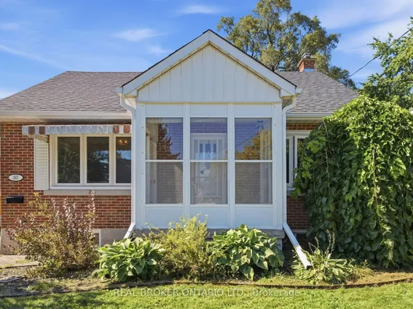 363 Lawrence Ave, Kitchener, ON N2M 1Y7