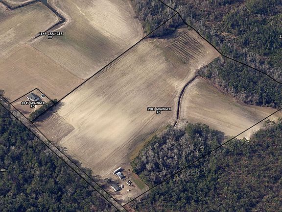 3rd image of 1901 Grainger Rd.