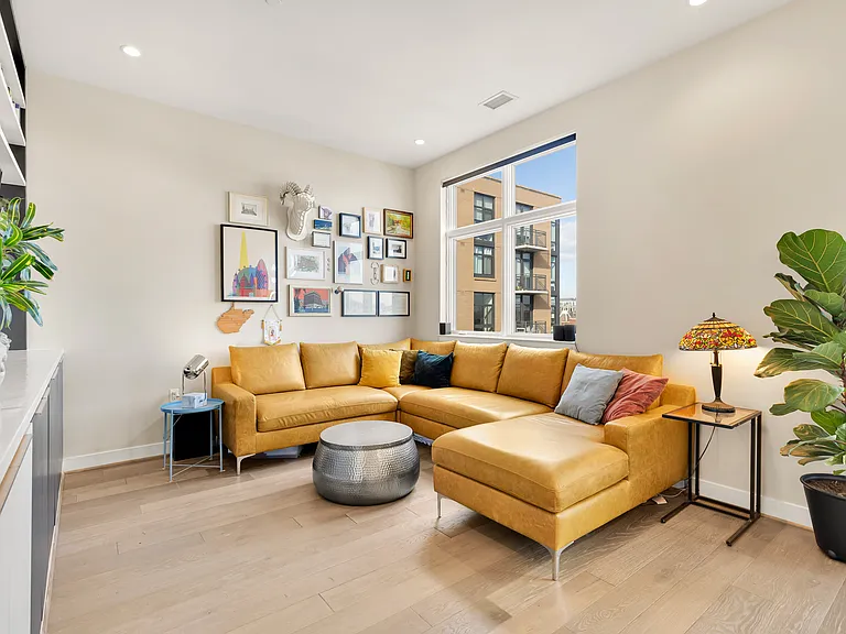 646 H St NE #601 — Photo 8