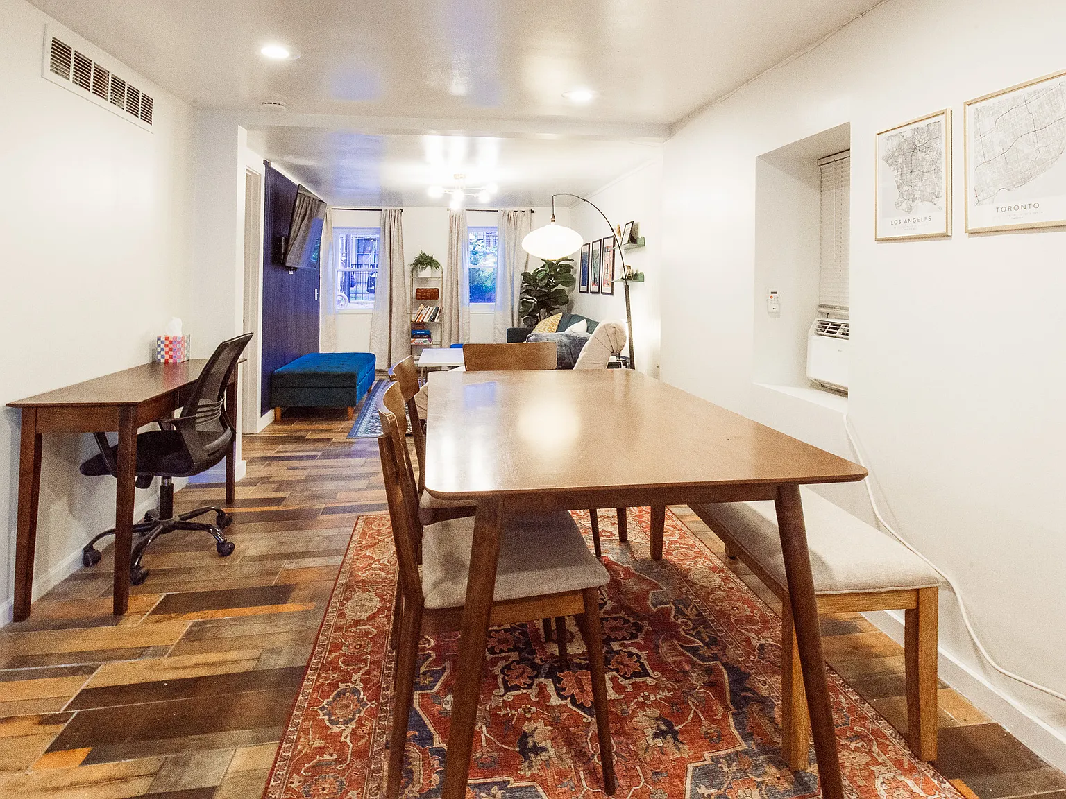 2 bed, 750 sqft, $1,950 — Photo 2