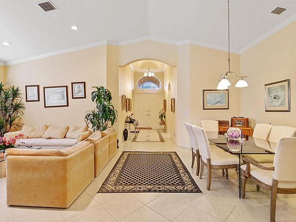 5th image of 6595 SE Twin Oaks Circle