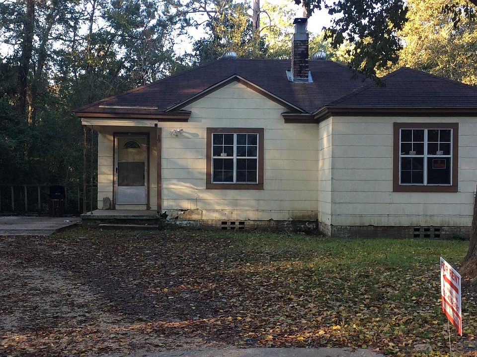 1st image of 19 Woodlawn Dr