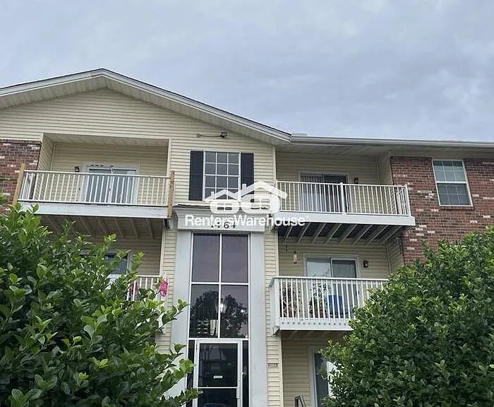 1464 Hawks Nest Dr #G — Photo 1