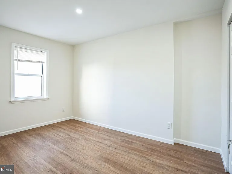 435 N 32nd St #2 — Photo 24