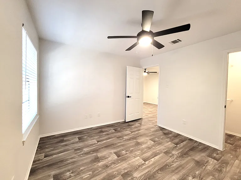 Oak Bend — Photo 30