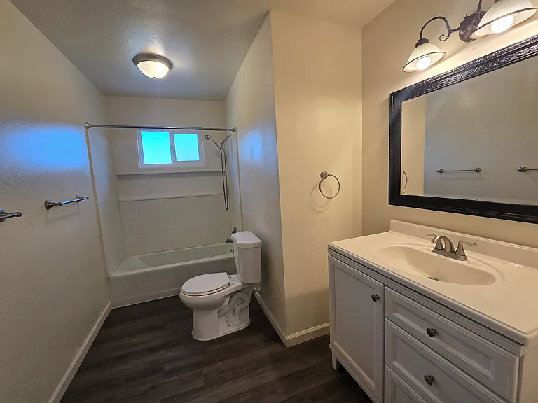1005 W Cambridge Ave — Photo 25