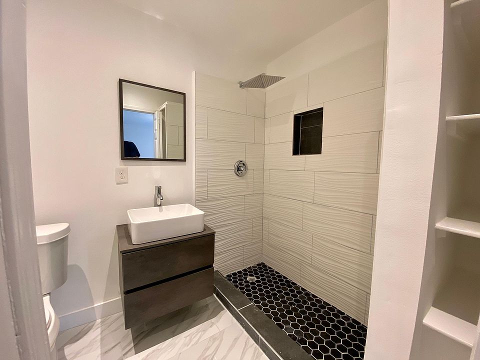 1st image of 2330 W Hermosa Dr