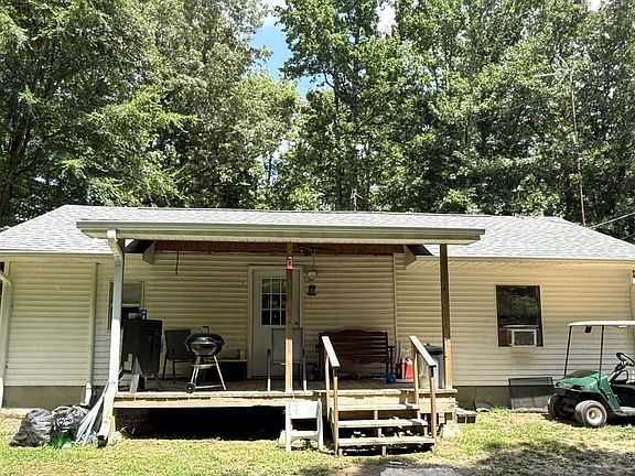 2nd image of 27 Lawrence Rd #134