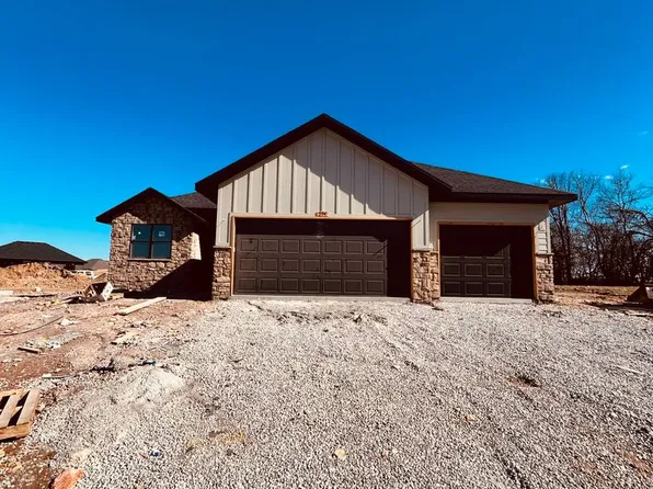 994 S Foxboro Ct, Nixa, MO