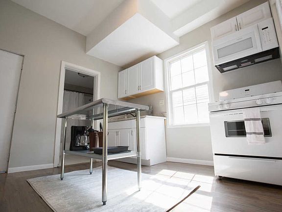 3rd image of 2751 W Francis Pl