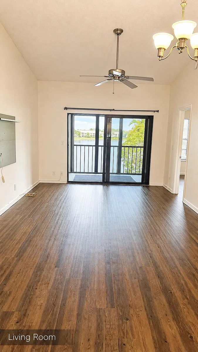 Building Photo - 2650 Greenwood Ter #2230