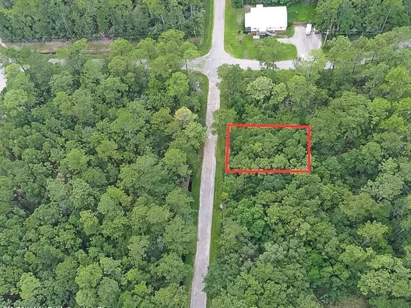 Tampa Cir, Pearlington, MS 39572