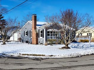 8 Lanni Dr, Pawtucket, RI 02861