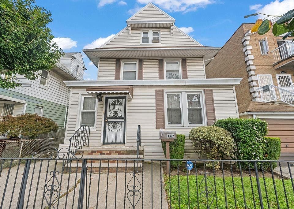 1st image of 187 Bay 26th St