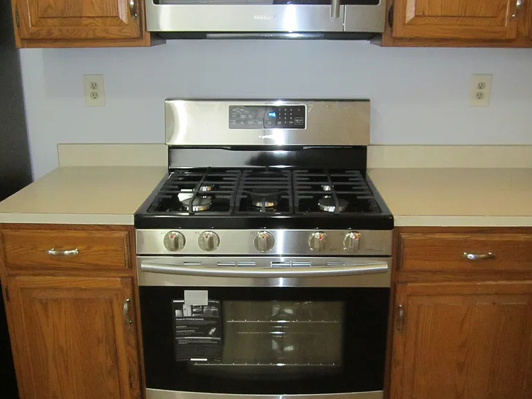 92 Versailles Ct — Photo 11
