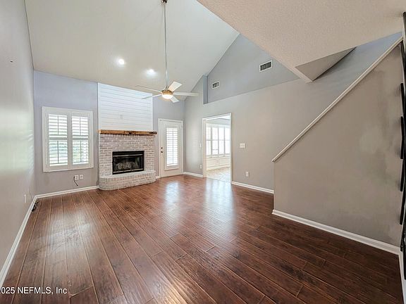 5th image of 11881 CANEY Lane