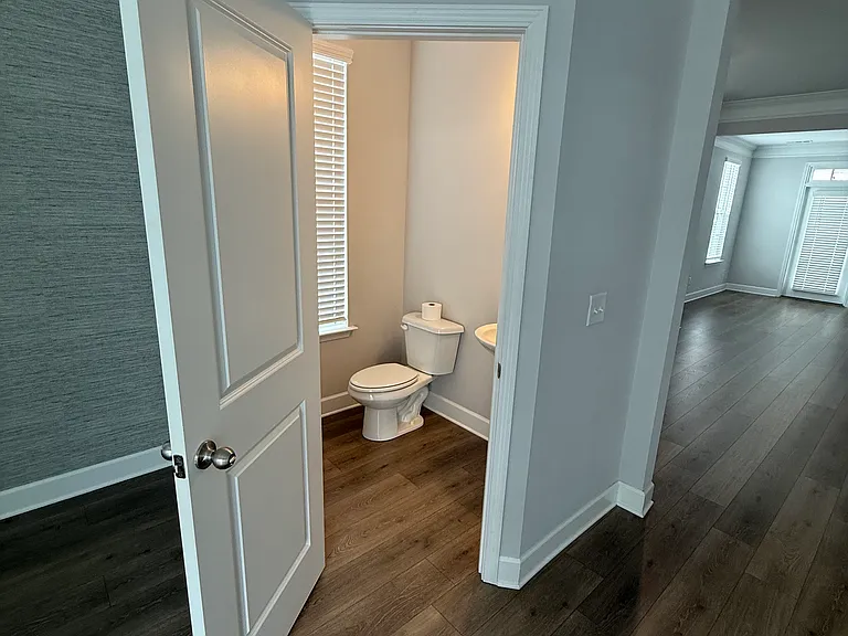 607 Heck Ln — Photo 18