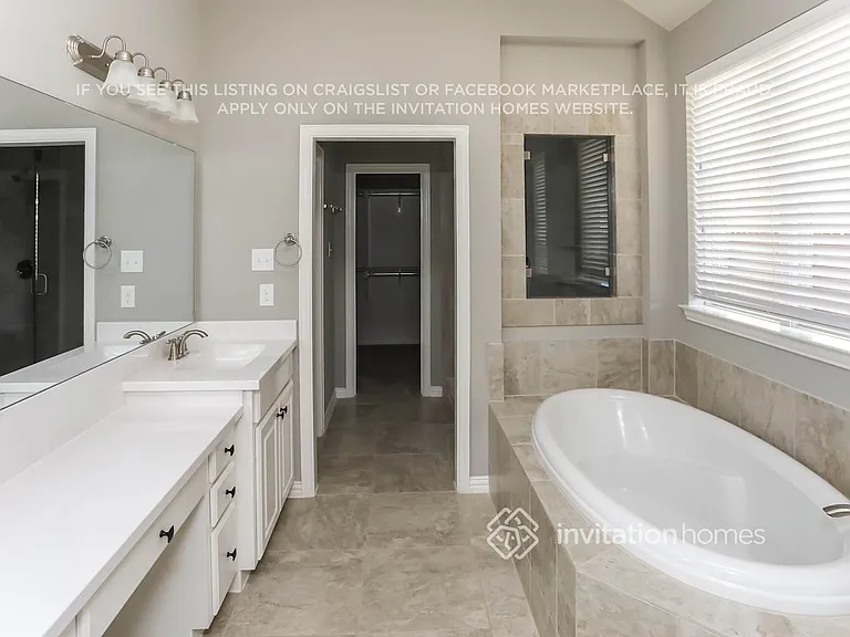 1014 Finsbury Ln — Photo 9
