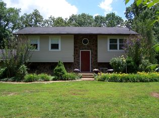 139 Red Bud Cir, Big Sandy, TN 38221