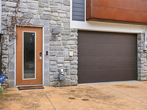 5th image of 2652 Larkins Way