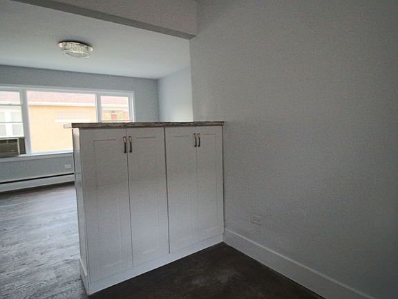 3rd image of 2912 N 75th Ave APT 1