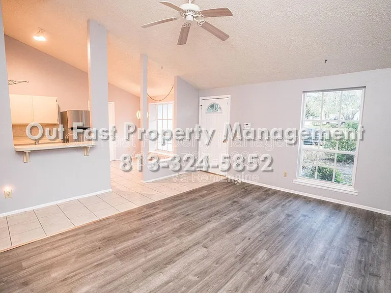 2764 Kavalier Dr — Photo 6