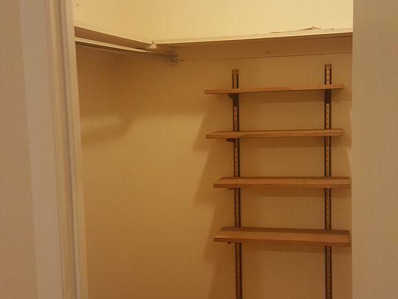 3rd image of 278 Bay 41 St