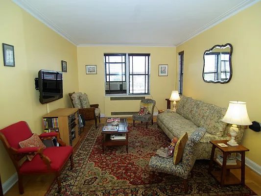 Sold by Sotheby's International Realty | media 13