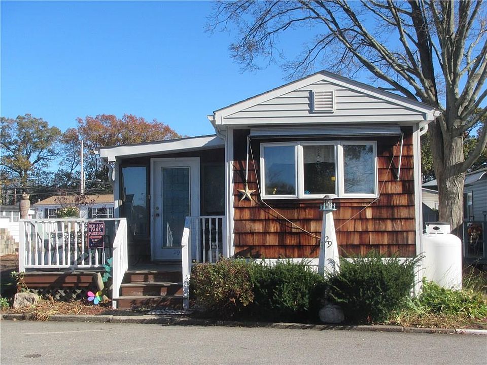 1st image of 548 Kenyon Ave Unit 29