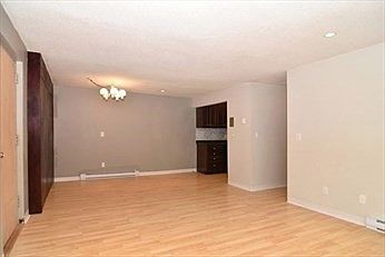 4th image of 30 Juniper Rd Unit 34