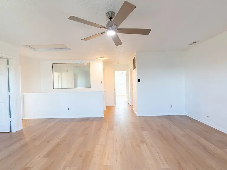 2887 Ludwig Dr — Photo 32