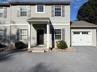 194 Cooper Ave APT C, Landisville, PA 17538