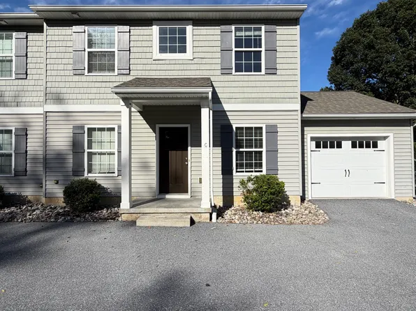 194 Cooper Ave APT C, Landisville, PA 17538