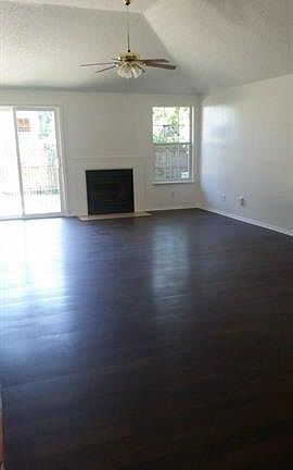 3rd image of 4852 Thistledown Dr