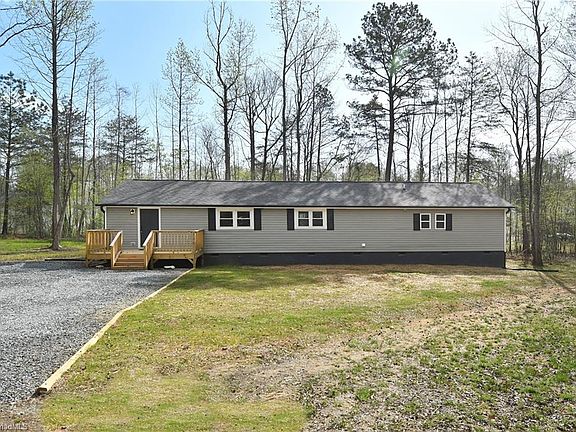 2nd image of 140 Overbrook Rd