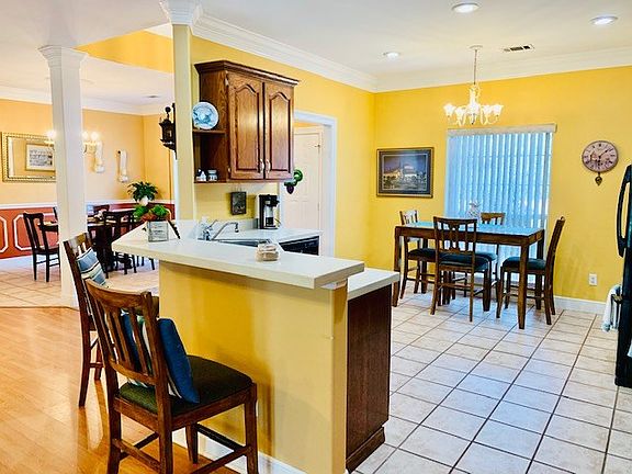 5th image of 205 Tanglewood Dr