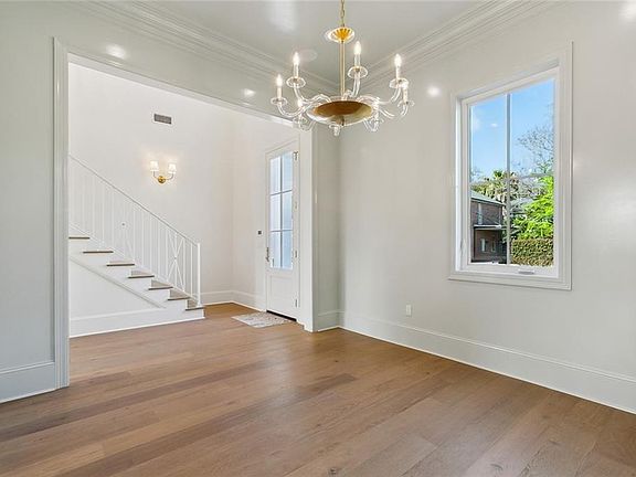 5th image of 50 Beverly Garden Dr