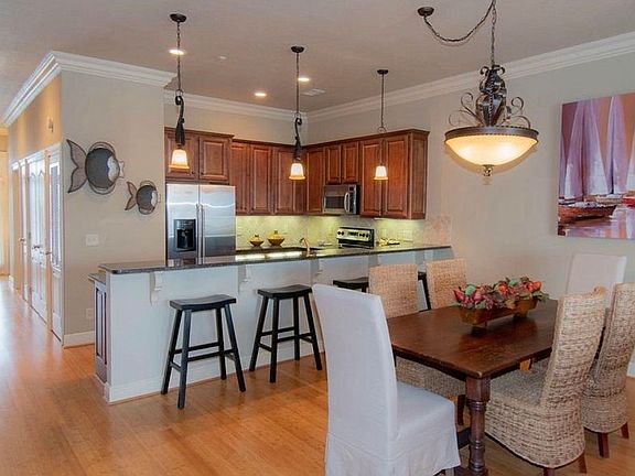 4th image of 395 Sunset Point Dr Unit 403