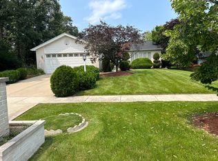 622 Gordon Ter, University Park, IL