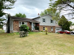 117 Sidehill Ct, Sugarloaf, PA 18249